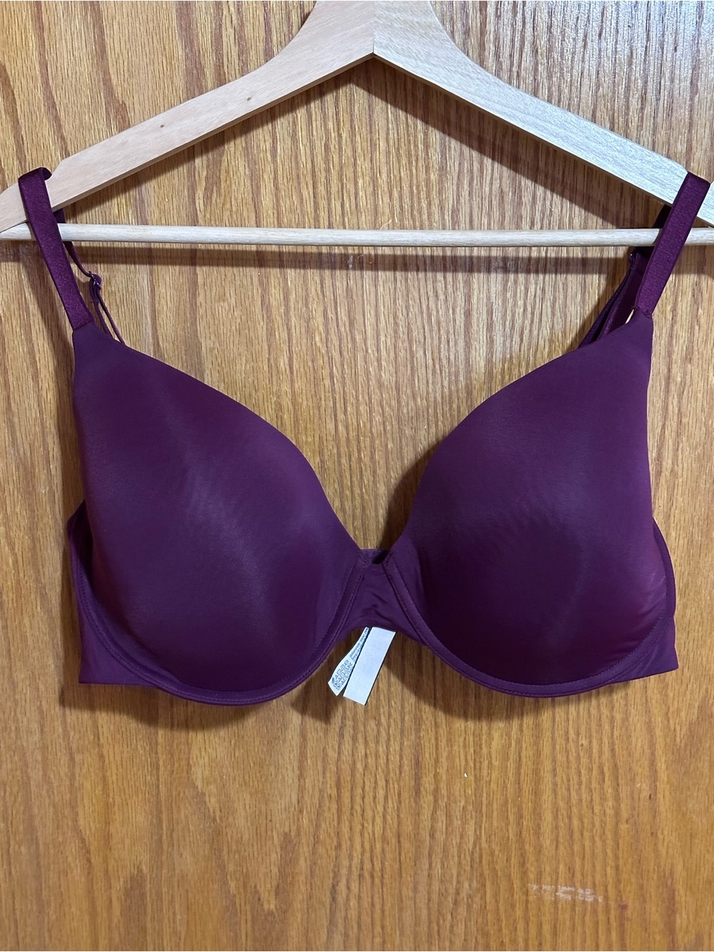 Victoria's Secret tshirt‎ lightly lined Demi sz 38DD Bra in Plum